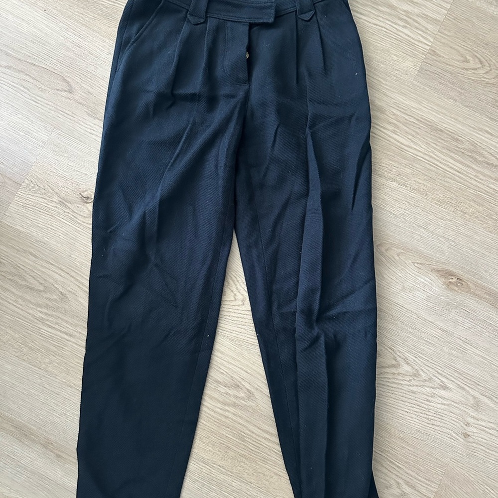 Burberry Dress Pants Classic Tailored Design